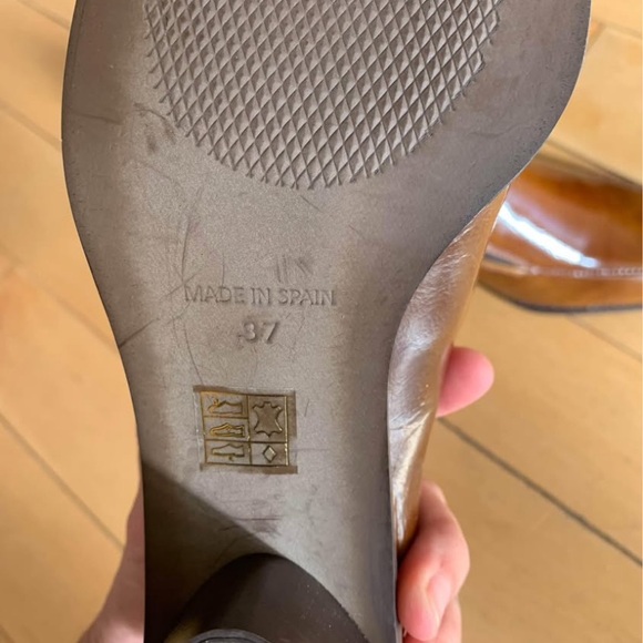 L'INTERVALLE Tan Leather Block Heel Loafers - Picture 4 of 4